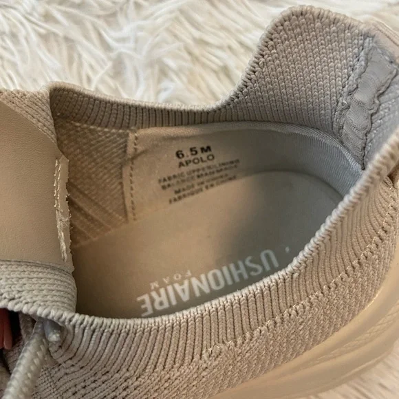 Tan lightweight tennis shoes, size 6.5 - Picture 5 of 8